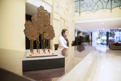 Grand Park, Lobby