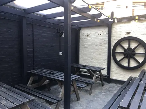 Publove The Steam Engine, Terrace