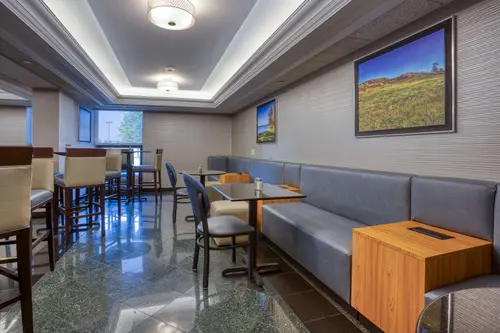 Drury Inn Suites St Louis Fairview Heights, Restaurant