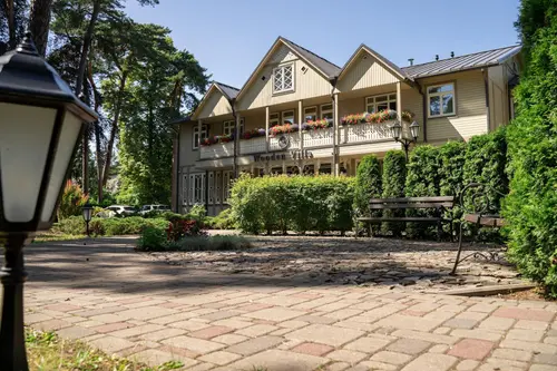 Aparthotel Wooden Villa, General view