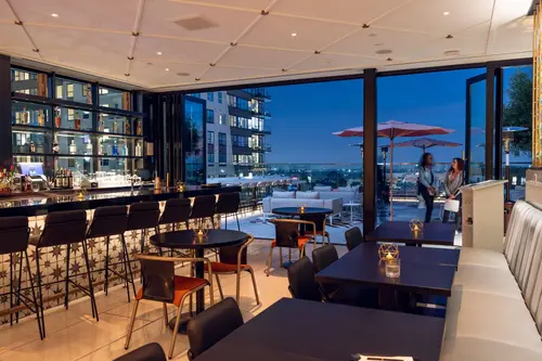 The Godfrey Hotel Hollywood, Restaurant