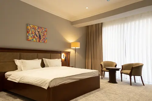 Mir Luxe Plaza, Room