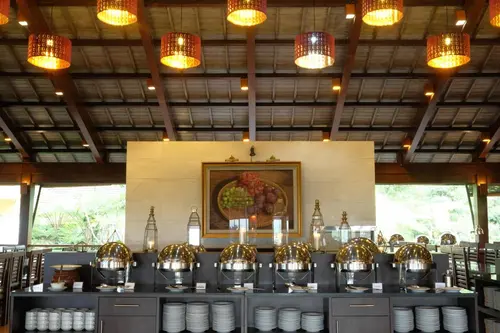 The Grand Hill Resort-Hotel, 