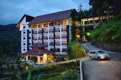 The Grand Hill Resort-Hotel, 