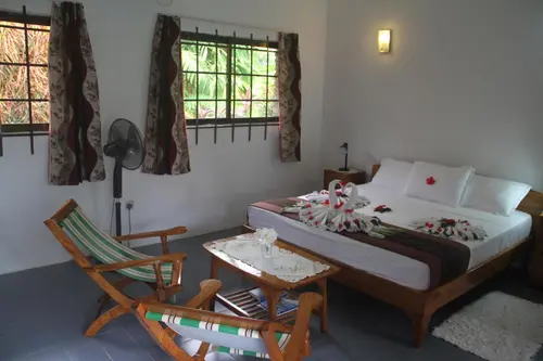 Daniella's Bungalows, 