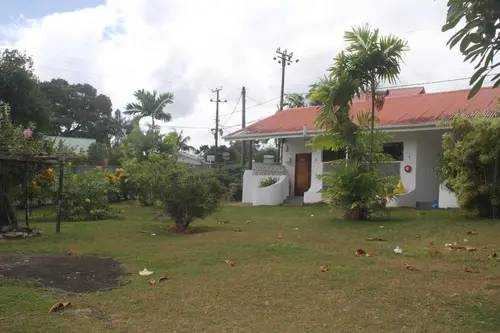Daniella's Bungalows, 