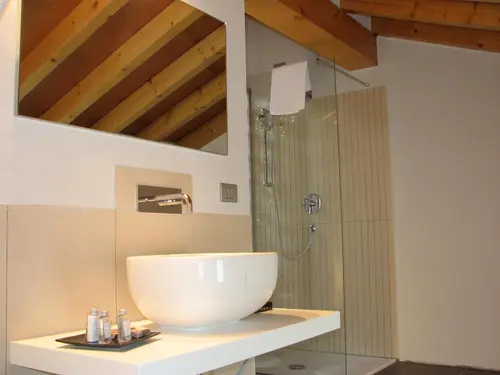 Parizzi Suites & Restaurant, 