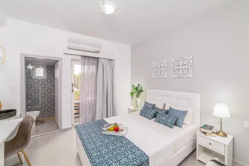 Roxani Hotel, 