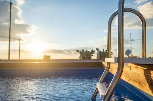 Villa Aurora Pool & Fitness, 