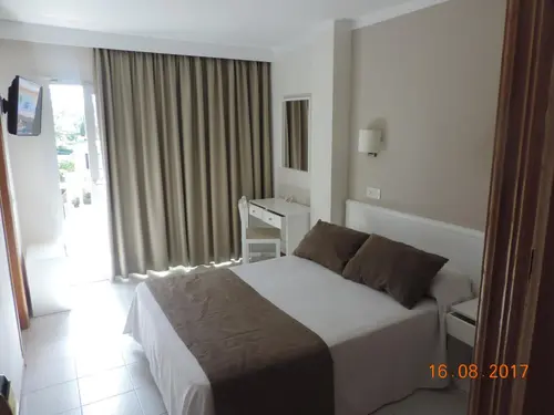 Hostal Residencia Sutimar, 