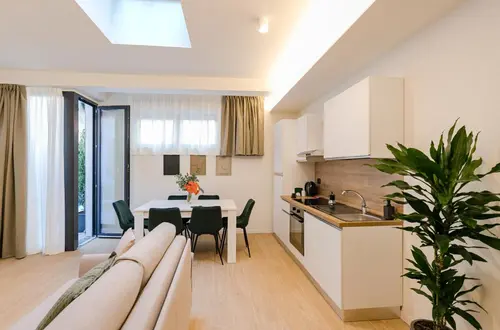 Aiello Hotels - CityLife Apartments, 