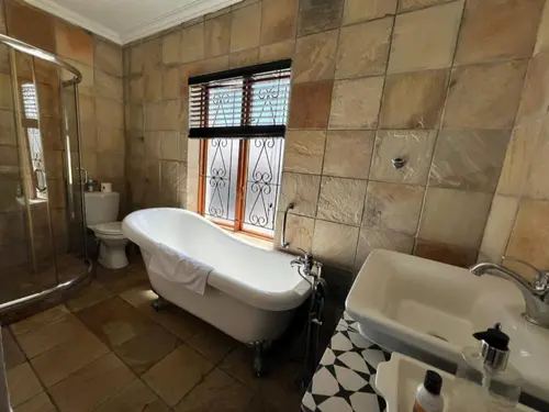 Sea Whisper Guest House, 