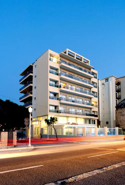 Hotel Riviera, 