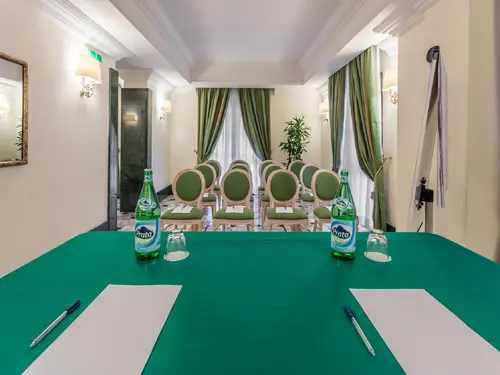 Raeli Hotel Regio, 