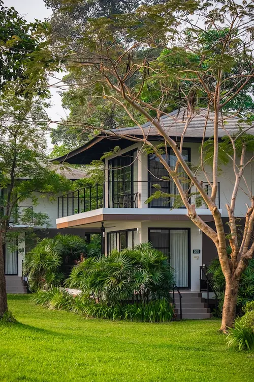 The River Resort, 