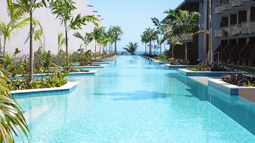 Crowne Plaza Fiji Nadi Bay Resort & Spa, an IHG Hotel, 