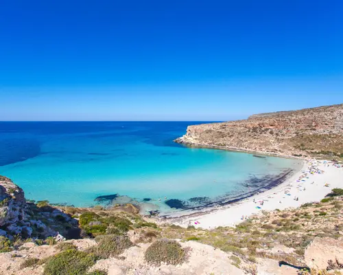 Lampedusa: isola di tuffi e tramonti