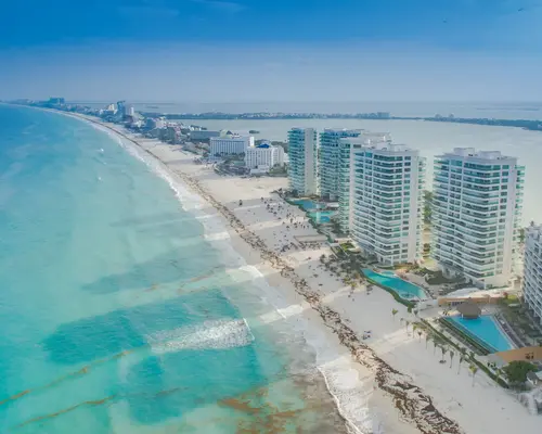 paquetes turisticos a Cancun a tu medida con LATAM + Carry on 