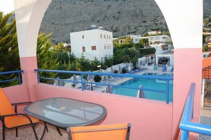 Chrysanthi Hotel - Studio & Apartments, 