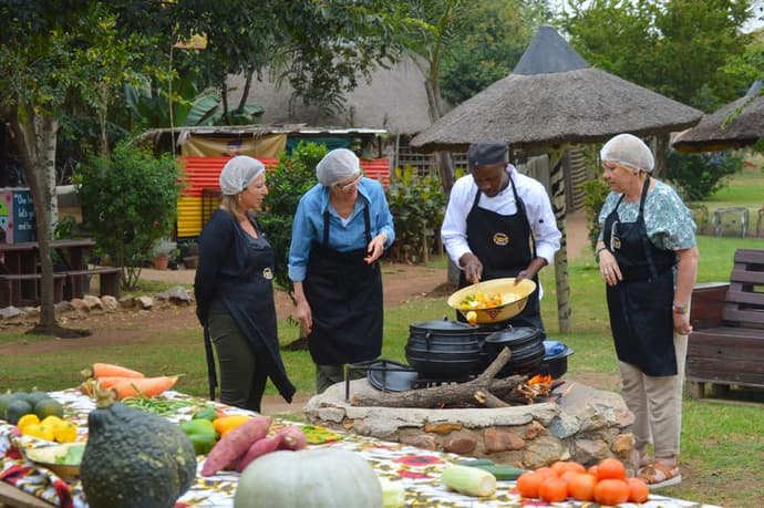 Lebo's Soweto Backpackers - Soweto Food and History Combo - 3 Hours (Including Lunch)