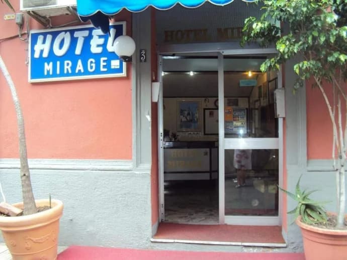 Hotel Mirage, 