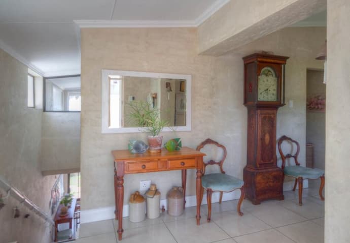 The Lookout Guest House, 