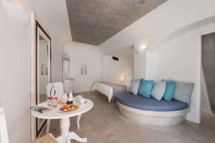 Alta Mare By Andronis, 