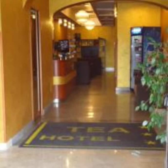 Tea Palace Hotel, 