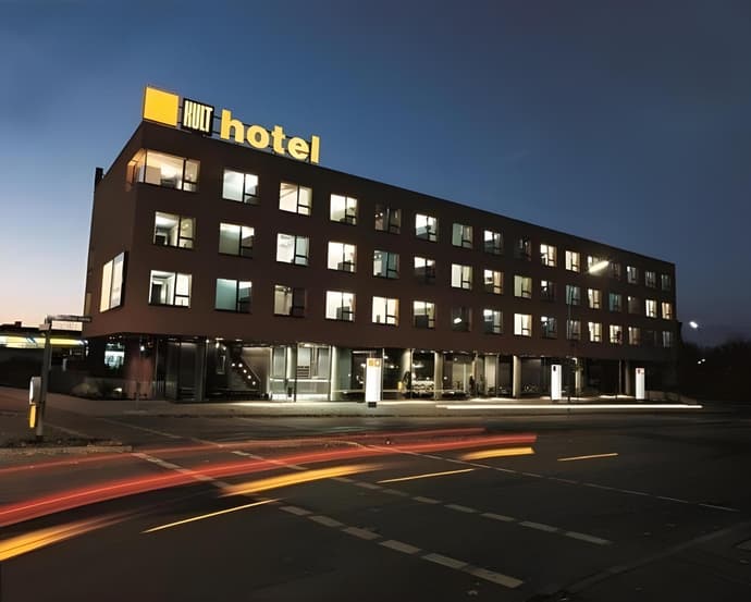 KULT-HOTEL, 