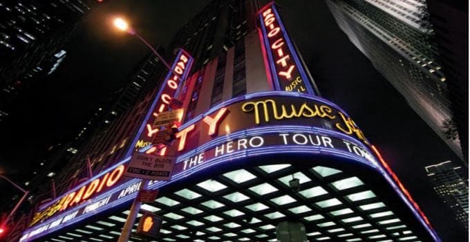 East West Adventure - Hotel in Downtown Los Angeles + Pre Package