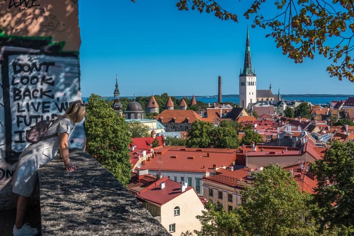 Baltic capitals and Lithuanian seacoast tour (IT, ES, DE, FR)