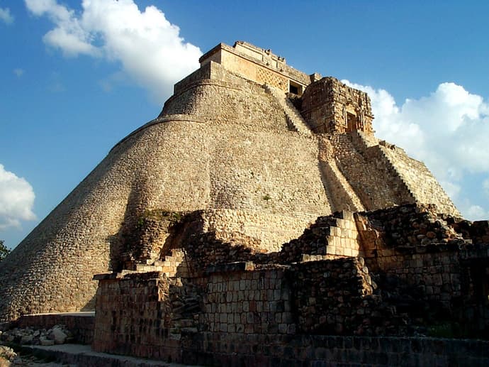 Yucatan Colonial, Ecológico y Arqueológico