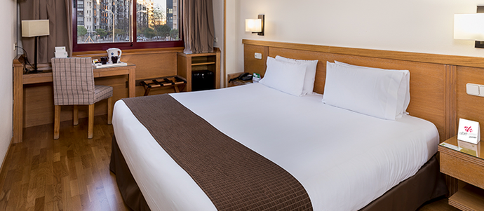 Rafaelhoteles Pirámides, 