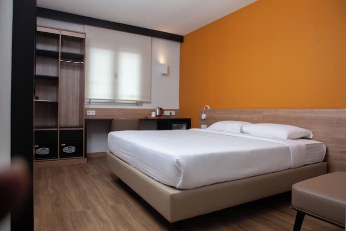 Grand Hotel Bamako, GENERAL