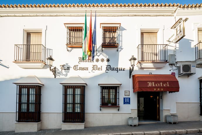 El Caballo Blanco, HOTEL