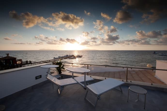 Sunset Beach, GENERAL