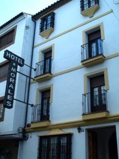 Morales, HOTEL