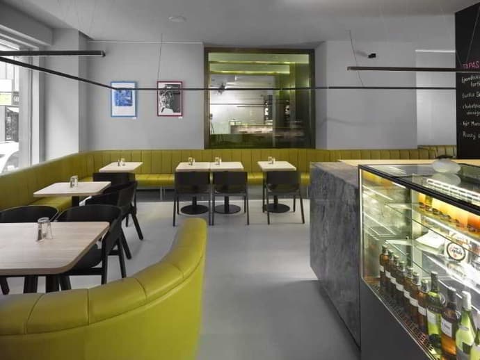 The Icon Hotel & Lounge, HOTEL