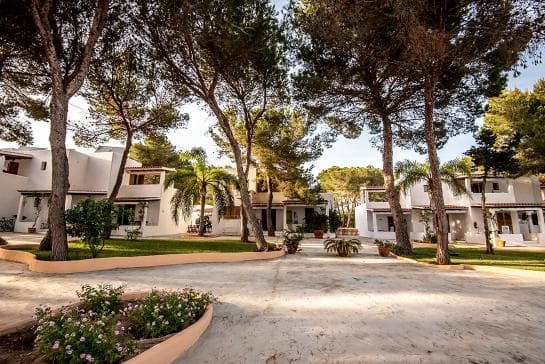 Bungalows Es Pins, HOTEL