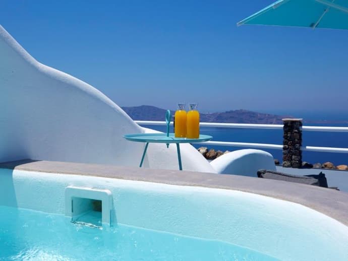 Adore Santorini, HOTEL
