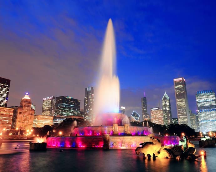 EXPLORE CITY STATI UNITI Chicago The Windy City