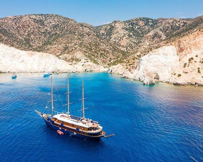 Cruise "Jewels of the Cyclades"