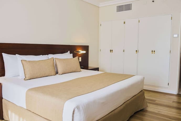 Dazzler by Wyndham Buenos Aires San Martin, Primary image