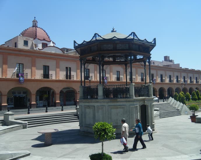 VUELO EN GLOBO Y PIRAMIDES