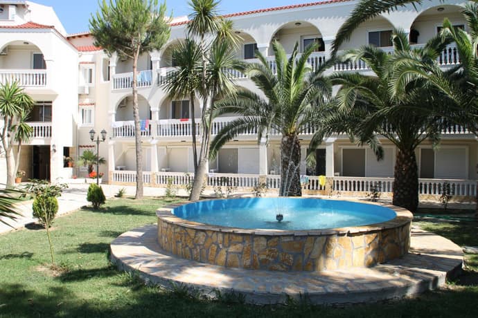 Angela Beach Hotel and Apartments, 