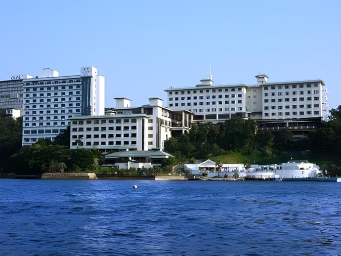 Toba Seaside Hotel, 