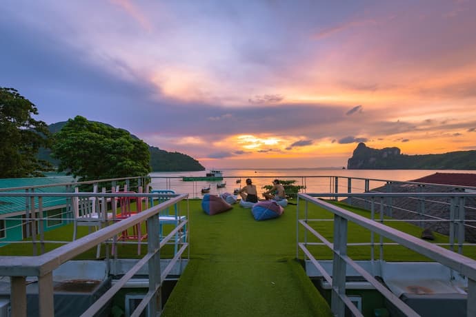 The Beacha Club, Featured Image