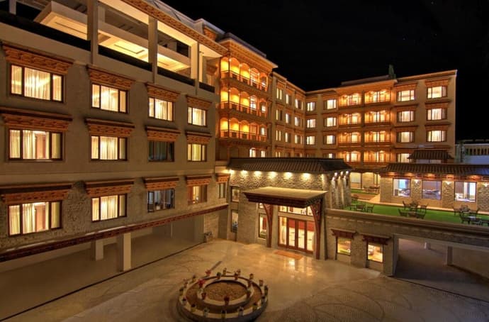 The Abduz Leh, Primary image