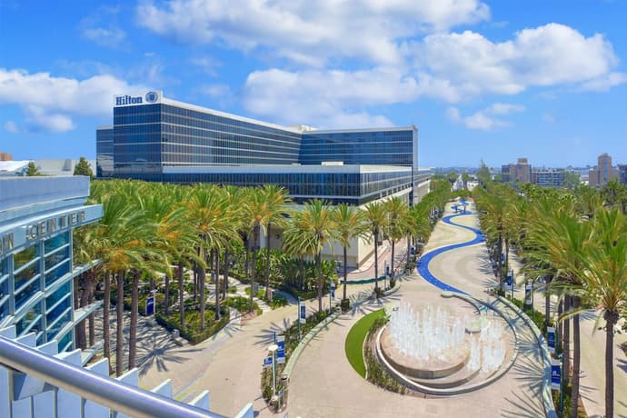 Hilton Anaheim, Primary image