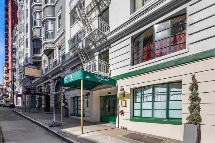 Fitzgerald Hotel, Primary image